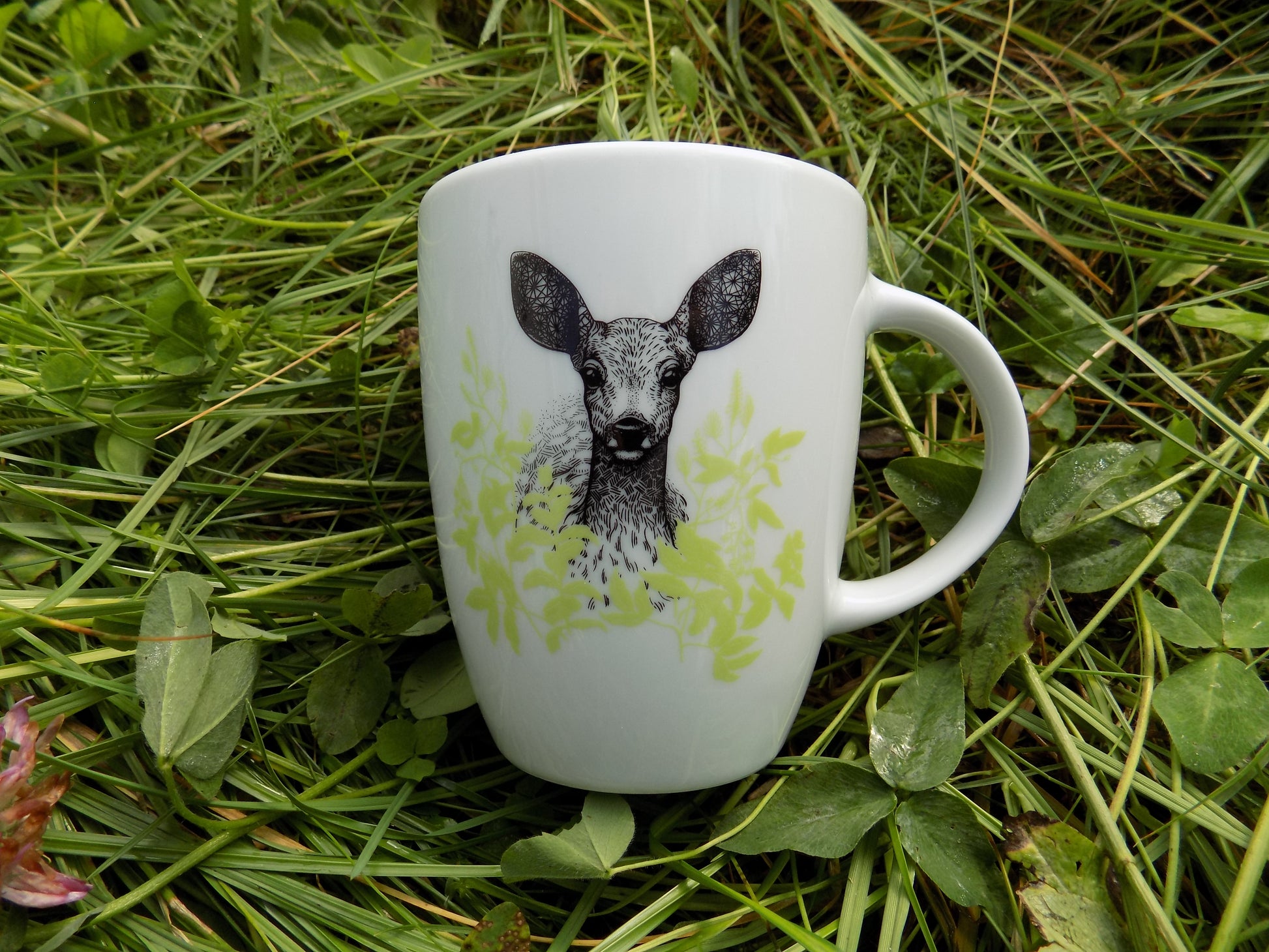 kubek do kawy z sarną