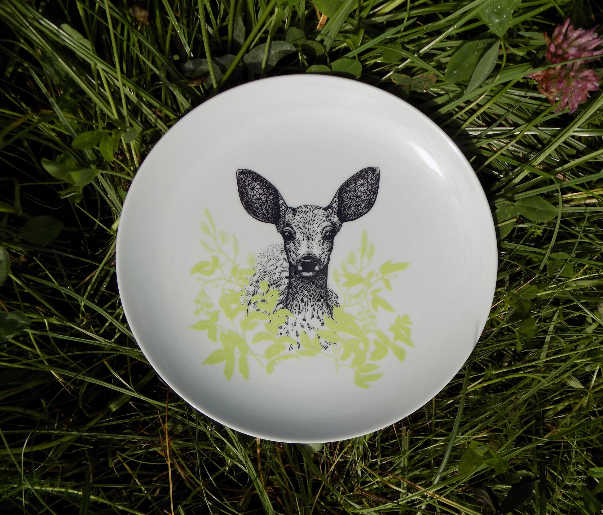 stylowy talerz z sarną